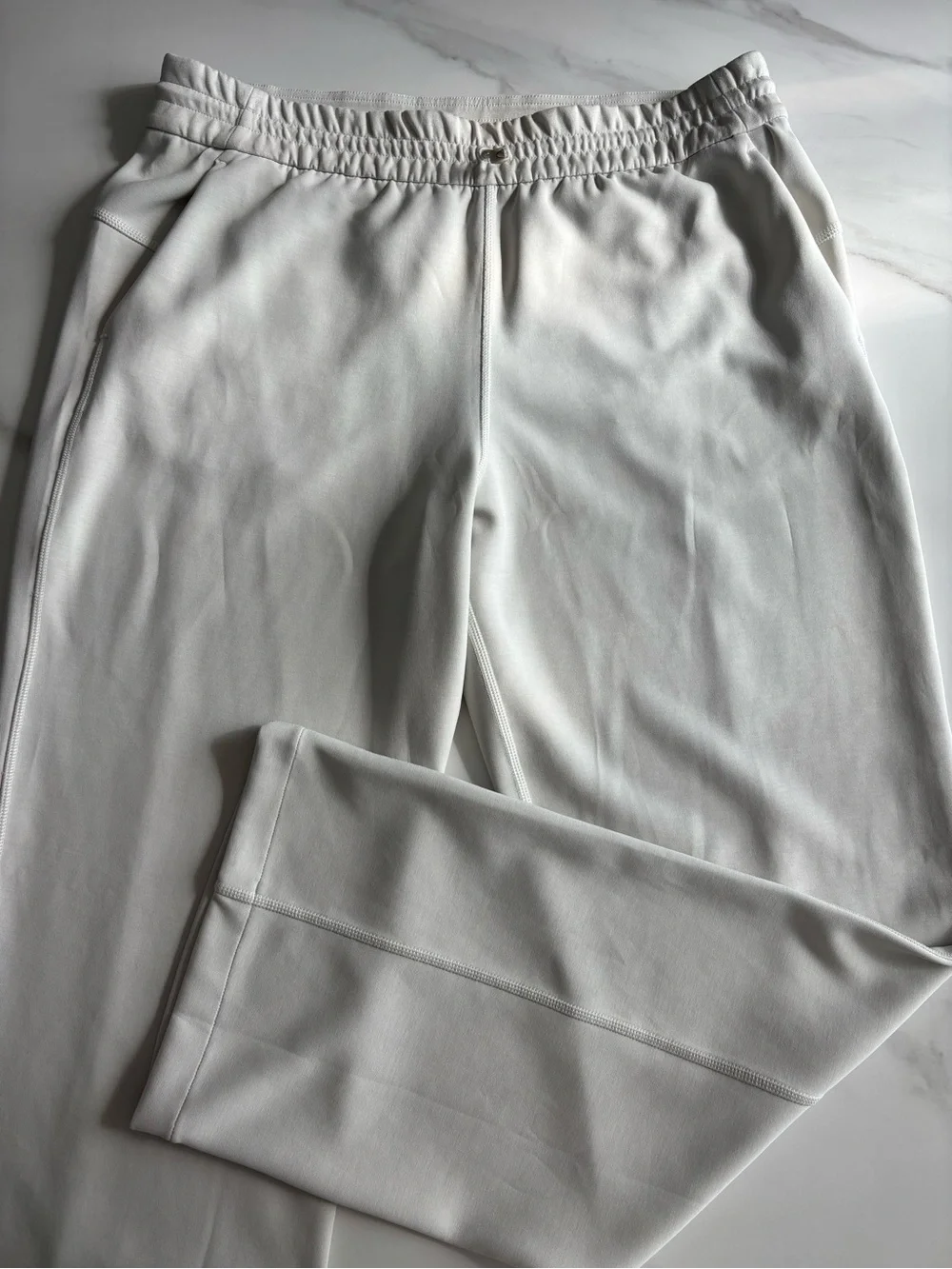 Lululemon Softstreme High-Rise Pant Sz 12 Bone beige